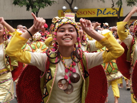 フィリピン・セブ・シヌログ祭り