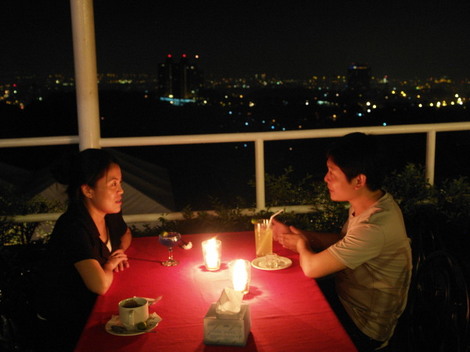 フィリピン・セブ・夜景の綺麗なレストラン&バー【MR.A(ミスターA)】