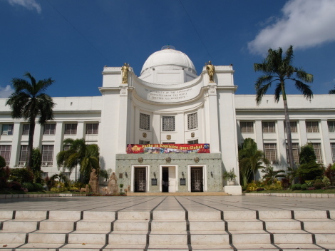 セブ市州政府庁舎(Capitol)